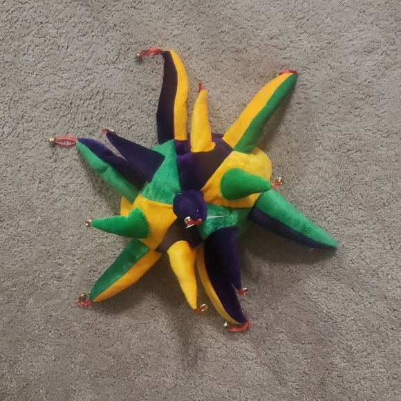 NWT Unisex Jester Velvet Hat Green Yellow Purple Bells Parade Mardi Gras - Picture 5 of 5